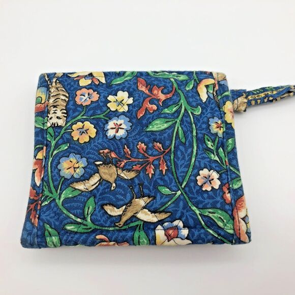 VINTAGE Vera Bradley Trifold Wallet ANIMAL KINGDOM Retired Pattern Quilted - Picture 2 of 5
